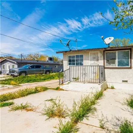 Buy this 1 bed house on 15762 Cottonwood Street in Victorville, CA 92395
