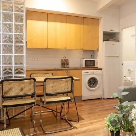 Rent this 2 bed apartment on Madrid in Travesía del Reloj, 3