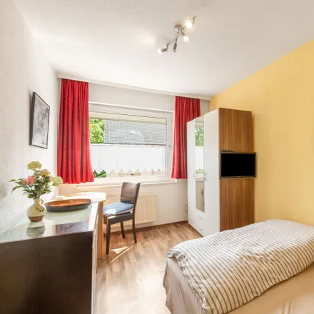 Rent this 2 bed apartment on Gaußstraße 27 in 51063 Cologne, Germany