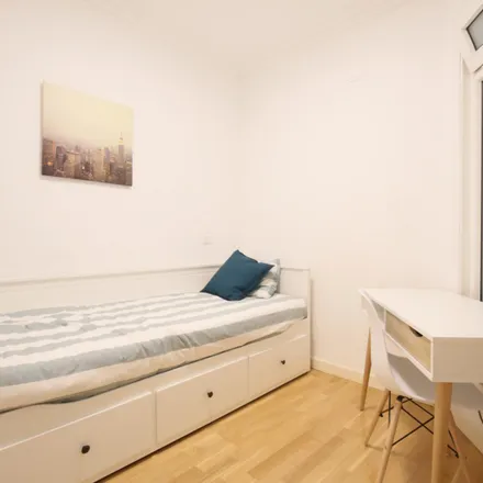 Rent this 1 bed apartment on Madrid in Calle de Castelló, 116