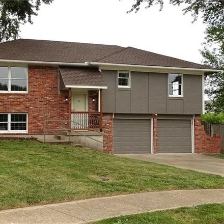 Buy this 3 bed house on 1701 Quail Court in Raymore, MO 64083