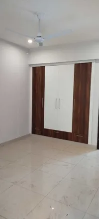 Rent this 3 bed apartment on Reserve Bank of India in Jan Marg, Sector 16