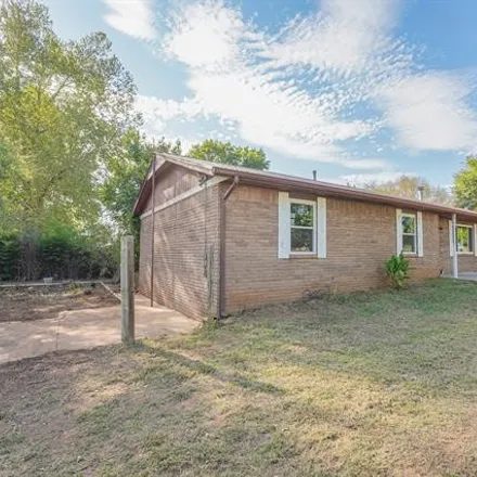 Buy this 3 bed house on 100 North Swan Road in Cleveland, Pawnee County