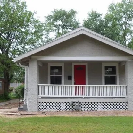 Buy this 3 bed house on 731 Southwest Webster Avenue in Topeka, KS 66606