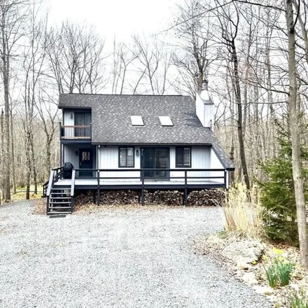 Buy this 3 bed house on 10 Trap Ct in Lake Ariel, Pennsylvania