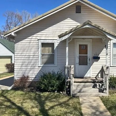 Buy this 3 bed house on 558 North 9th Avenue in Broken Bow, NE 68822