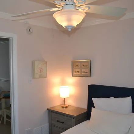 Rent this 1 bed condo on Avalon in NJ, 08202