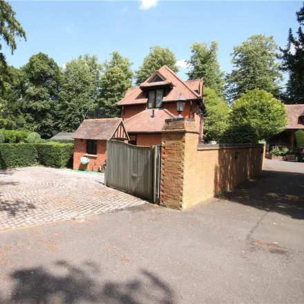 Image 1 - Ferry Lane, Hythe End, TW19 6HG, United Kingdom - House for rent