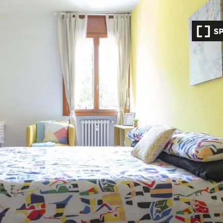 Rent this 3 bed room on Via Giuseppe Durer in 35132 Padua Province of Padua, Italy