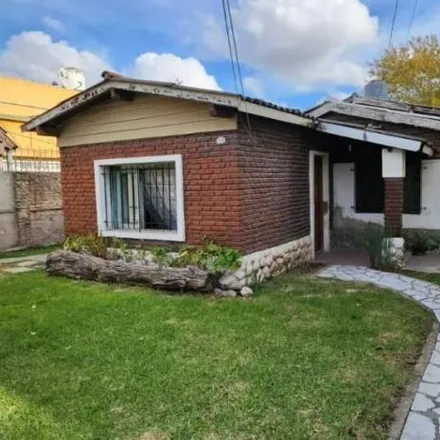 Buy this 2 bed house on Hernando de Magallanes 2570 in Partido de Lanús, 1827 Remedios de Escalada