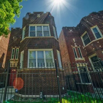 Buy this 6 bed house on 7925 South Hermitage Avenue in Chicago, IL 60620