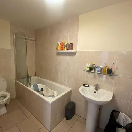Rent this 1 bed apartment on George Street in London, IG11 8FE