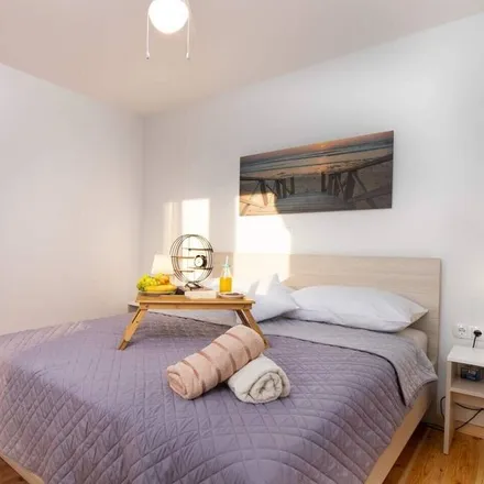 Rent this 3 bed house on 23211 Općina Pakoštane