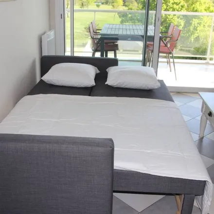 Rent this 3 bed apartment on L'Aiguillon sur Vie in Rue de l'Église, 85220 L'Aiguillon-sur-Vie