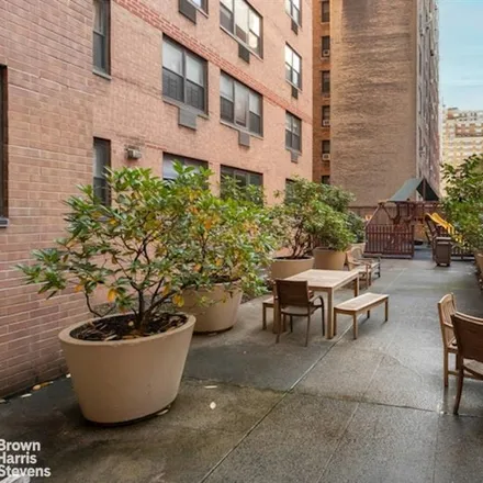 Image 6 - 333 EAST 79TH STREET 20V in New York - Apartment for sale