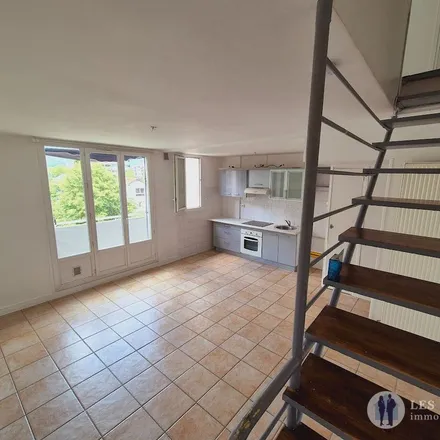 Rent this 3 bed apartment on 5 Rue Albert Londres in 44300 Nantes, France