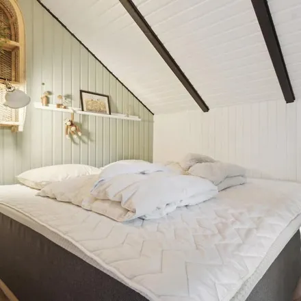 Rent this 3 bed house on Toftlund Kirke in Herrestedtoft, 6520 Toftlund