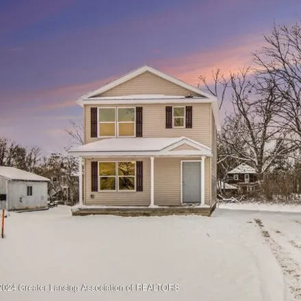 Buy this 3 bed house on 396 North Grinnell Street in Jackson, MI 49202