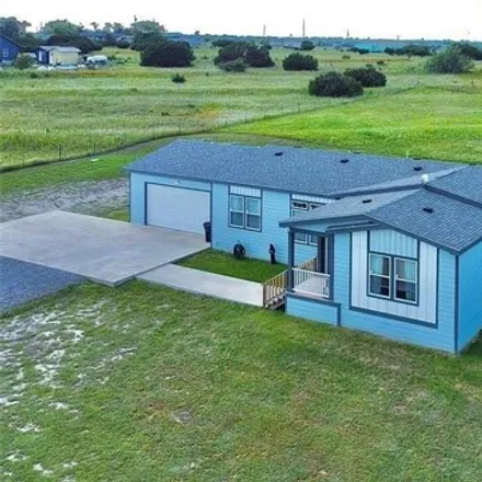 Buy this studio apartment on 1899 County Road 311 in Jarrell, TX 76537