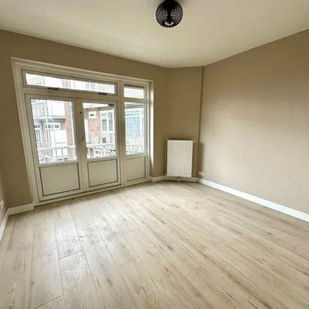 Rent this 5 bed apartment on Linnaeuskade 31-1 in 1098 BH Amsterdam, Netherlands