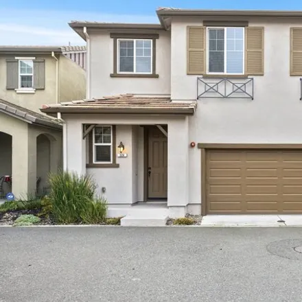 Buy this 3 bed house on 398 Chapman Court in Fairfield, CA 94534