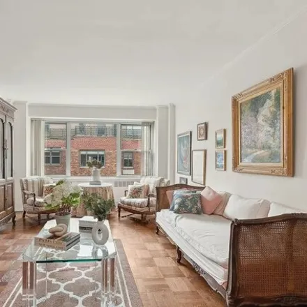 Buy this studio apartment on 155 East 76th Street in New York, NY 10021