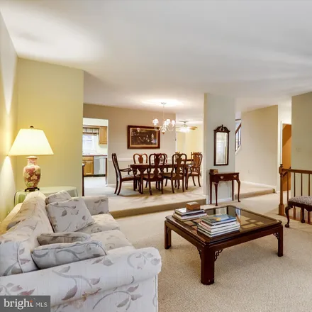 Image 7 - 6028 Loganwood Drive, North Bethesda, MD 20852, USA - Townhouse for sale