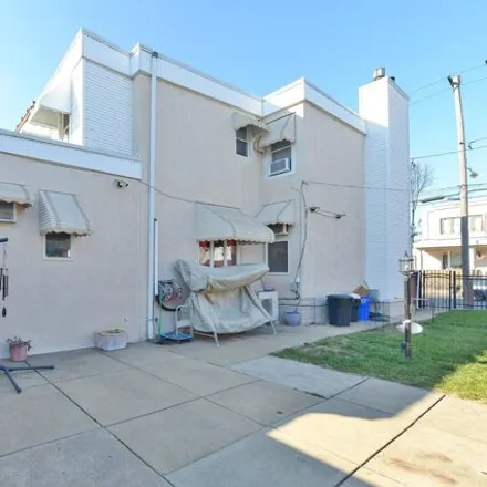 Image 3 - 3367 East Thompson Street, Philadelphia, PA 19314, USA - House for sale