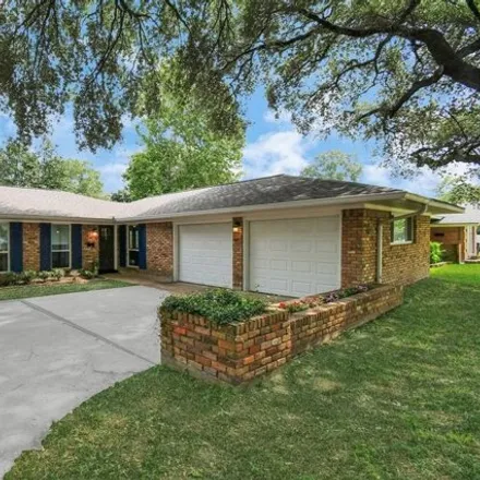 Buy this 3 bed house on 9517 Carousel Lane in Houston, TX 77080