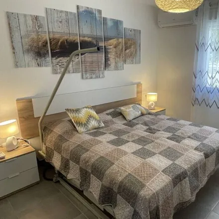 Rent this 2 bed house on Els Poblets in Avinguda Jaume I, 03779 els Poblets