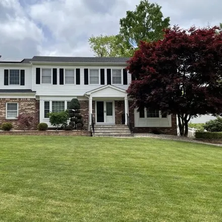 Buy this 5 bed house on 5 Longstreet Road in Manalapan Township, NJ 07726