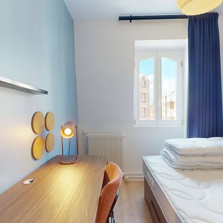 Image 3 - 59 Rue Masséna, 59800 Lille, France - Apartment for rent