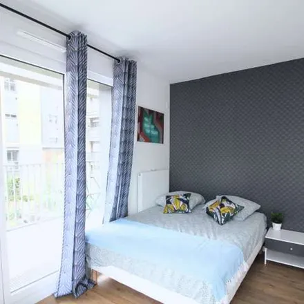 Rent this 5 bed apartment on 151 Boulevard Victor Hugo in 92110 Clichy, France