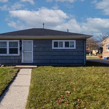 Buy this 2 bed house on 5725 North 60th Street in Milwaukee, WI 53218