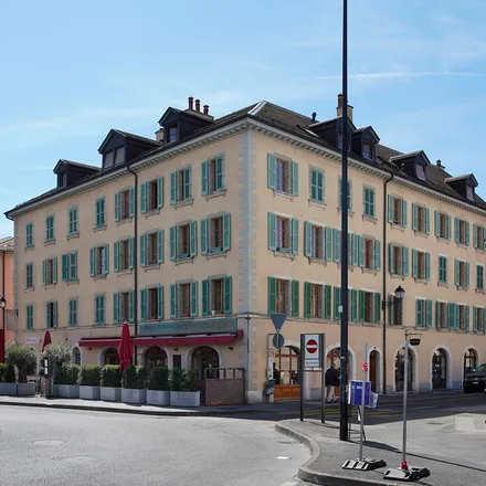 Rent this 4 bed apartment on L'Aigle d'Or in Rue de la Filature 13, 1227 Carouge