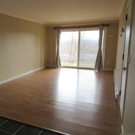 Image 3 - 27 F Alpine Drive, Village of Wappingers Falls, NY 12590, USA - Condo for rent