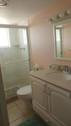 Image 7 - 20 Westwood Avenue, Tequesta, Palm Beach County, FL 33469, USA - Condo for rent