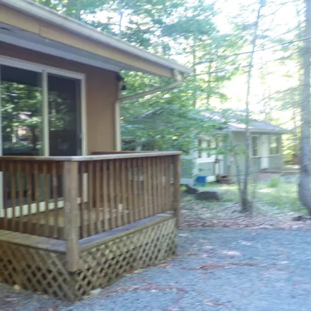 Image 4 - 1148 Deer Run, Pocono Pines, Tobyhanna Township, PA 18350, USA - House for sale