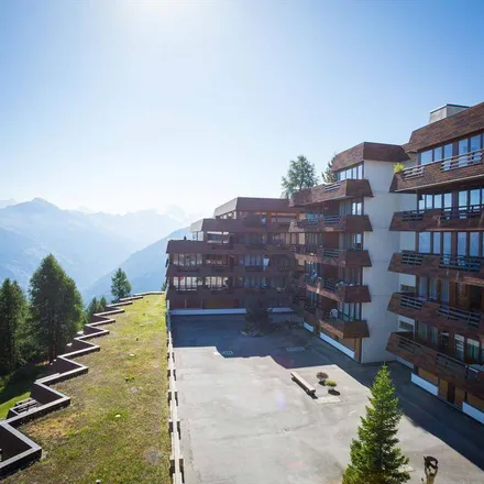 Rent this 4 bed apartment on Wildhorn in Route de Thyon 12h, 1988 Vex