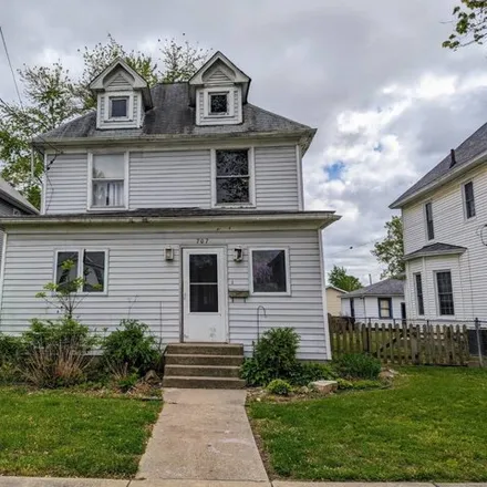 Buy this 3 bed house on 773 West Walnut Street in Robinson, IL 62454