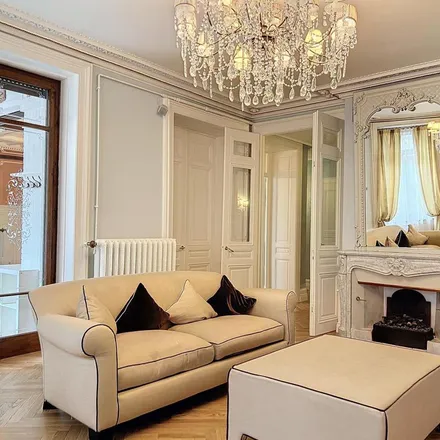 Rent this 6 bed apartment on Avenue Ernest-Pictet 14 in 1203 Geneva, Switzerland