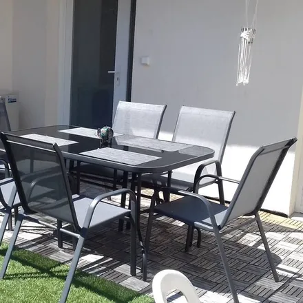 Rent this 1 bed house on Grenoble in Isère, France