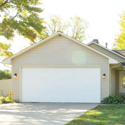 Buy this 3 bed house on 3029 3rd Street in Hillcrest Orchard, LaSalle Township