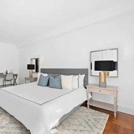 Image 6 - 1A East 77th Street, New York, NY 10075, USA - Apartment for sale