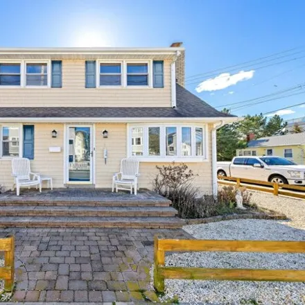 Buy this 4 bed house on 13267 Beach Avenue in Long Beach Township, Ocean County