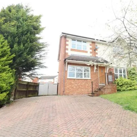 Buy this 5 bed duplex on Fairbrook in Wistaston, CW2 8SF