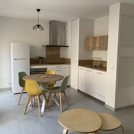 Image 2 - 2 Quai de la Verrerie, 46000 Cahors, France - Apartment for rent