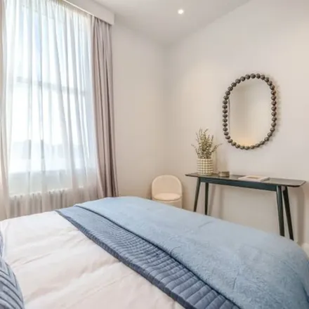 Rent this 3 bed apartment on 215 Westbourne Park Road in London, W11 1EB