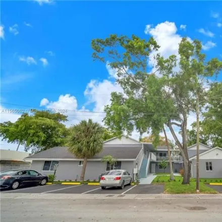 Rent this 2 bed apartment on 452 Southeast 14th Street in Fort Lauderdale, FL 33316