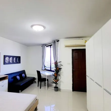 Buy this 1 bed condo on Nice Nails since 2002 in Huaykaew Road, Chiang Mai